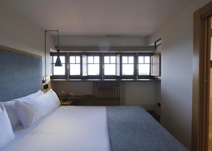 El Rosal De Hotel 3*