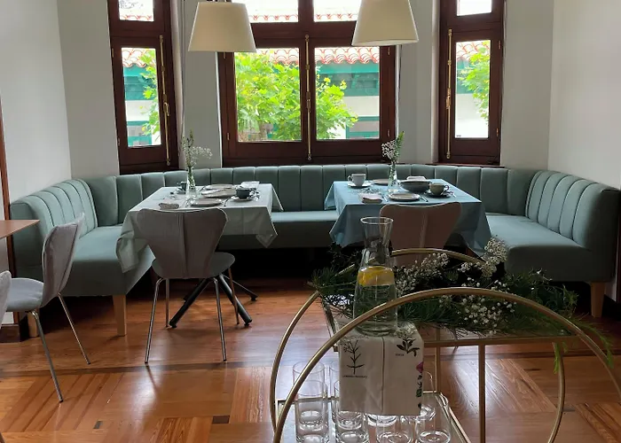 Hotel El Rosal De 3*