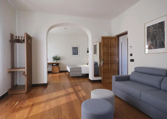 El Rosal De فندق 3*